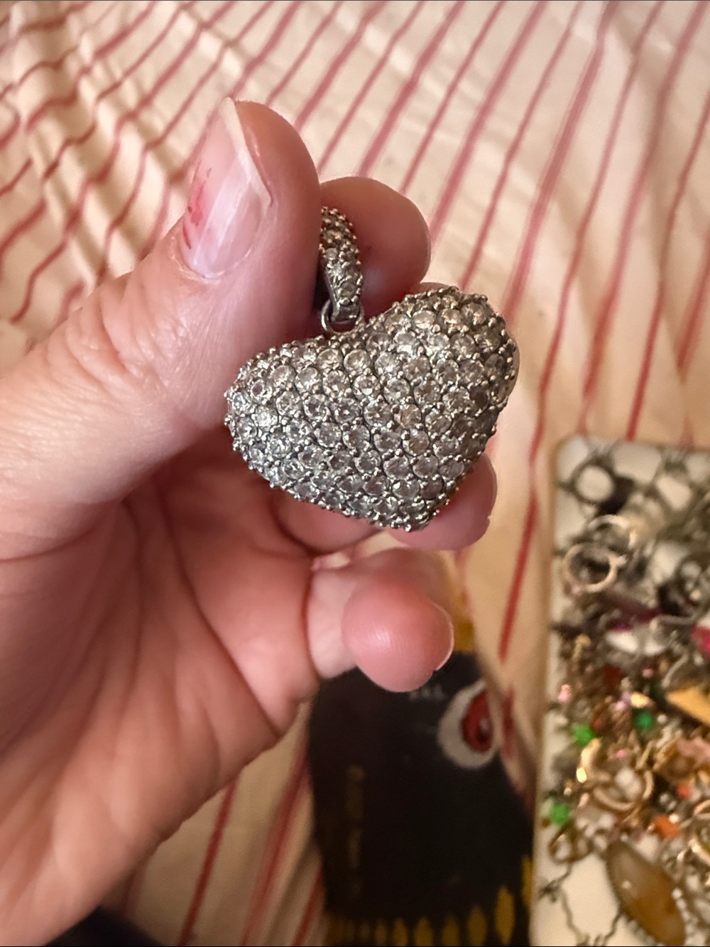 Pavé Heart Pendant Necklace in Silver - Elegant Women's Jewelry